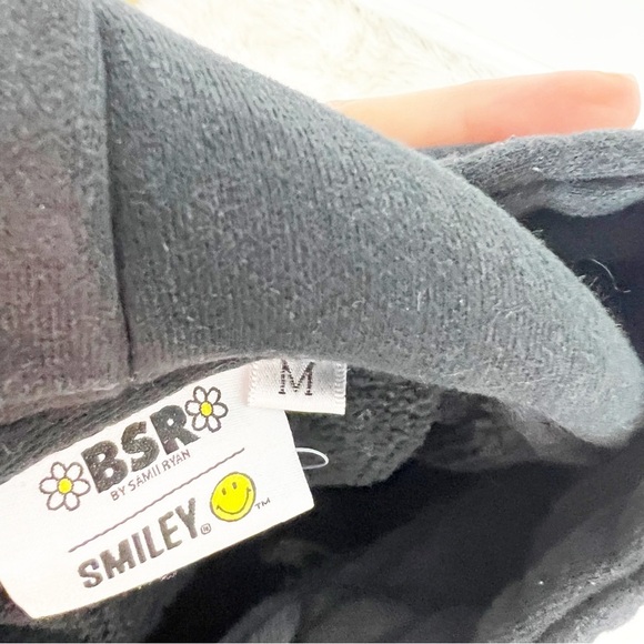 BSR BY SAMII RYAN SMILEY X CAUTION SMILES BLACK FLORAL HOODIE SWEATSHIRT MEDIUM - Picture 5 of 10